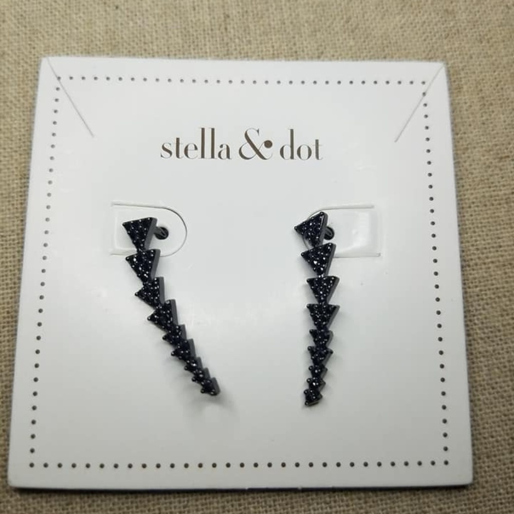 Stella & Dot Pave Triangle Path Ear Climber